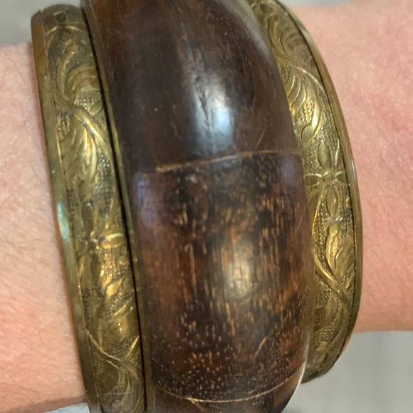 Beautiful bracelet nice detailing - Picture 4 of 6